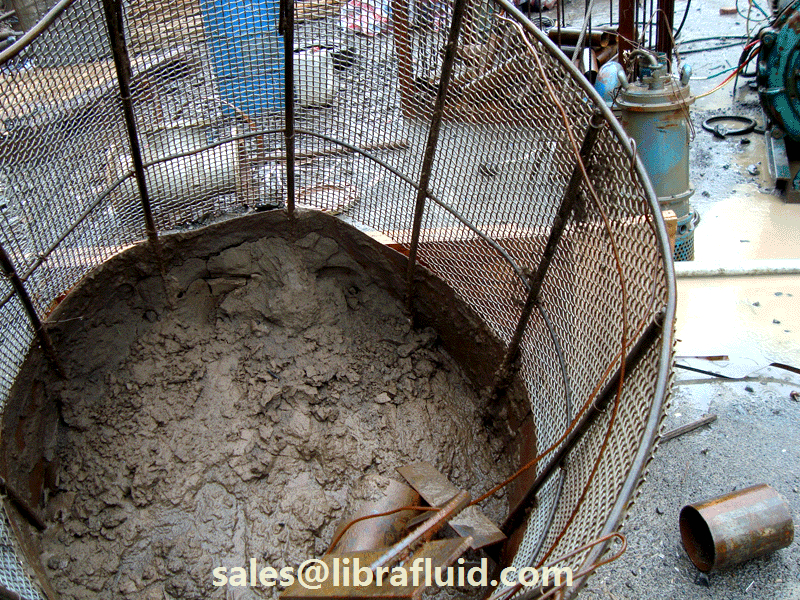 Vertical sand pump on site (4)