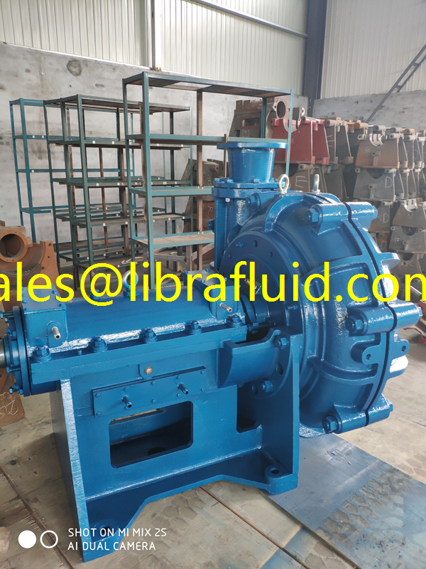 Thin oil bearing assembly slurry pump 